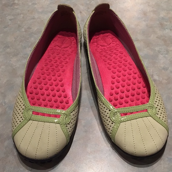 Privo light green leather flats - Picture 1 of 8